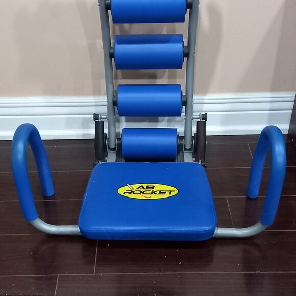 Ab rocket, Balance Disc and 5Lb Dumbells - Picture 7 of 7